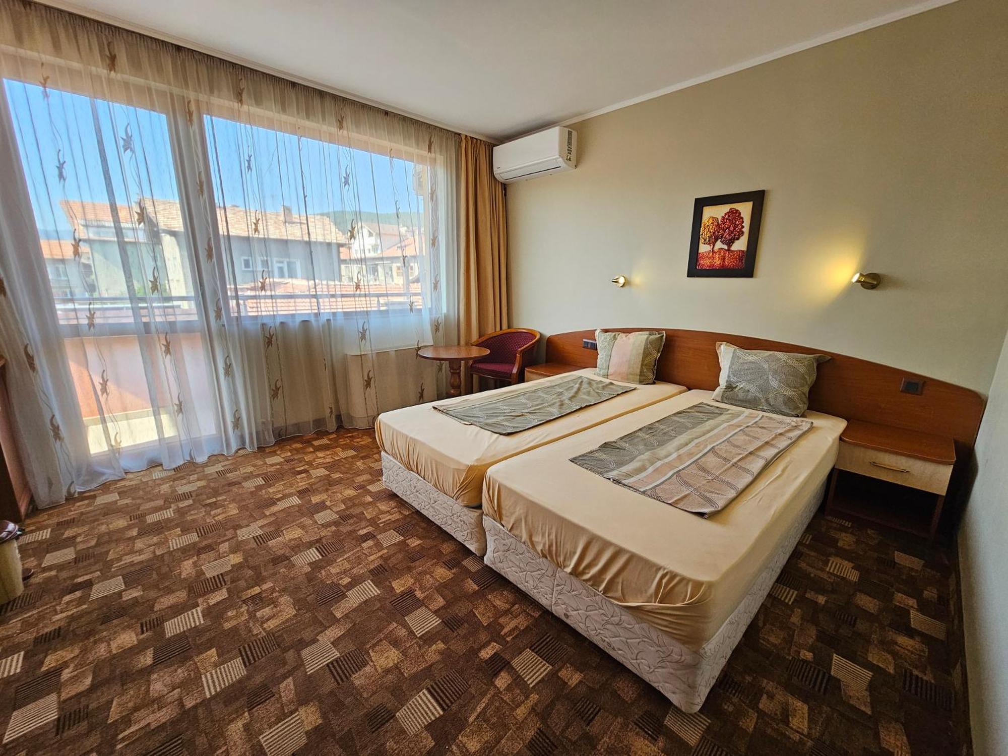 Family Hotel Jeri Welingrad Exterior foto